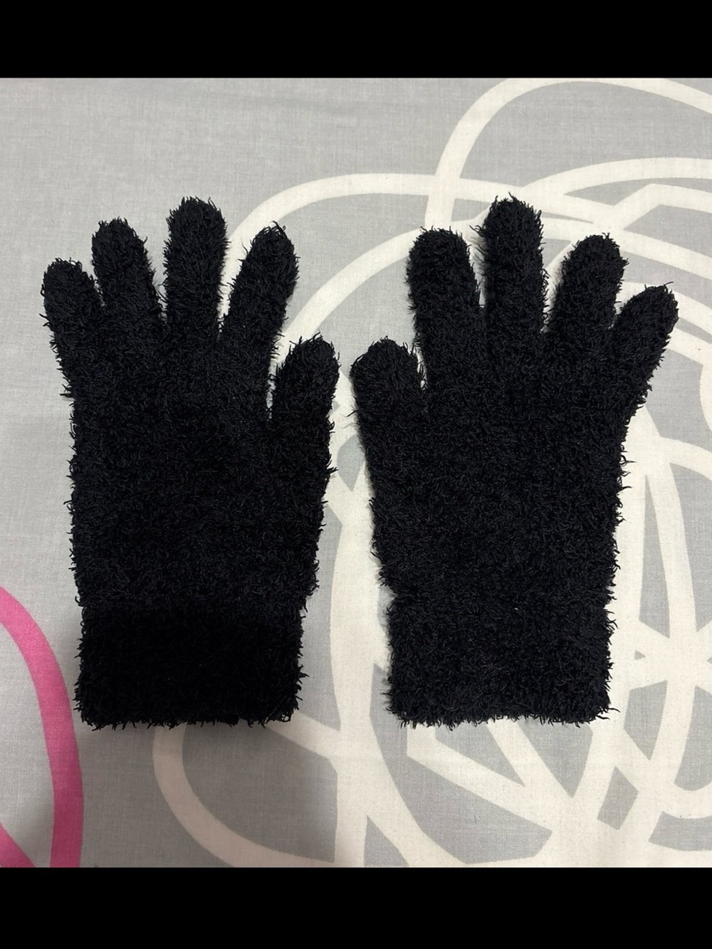 Black Fuzzy Gloves